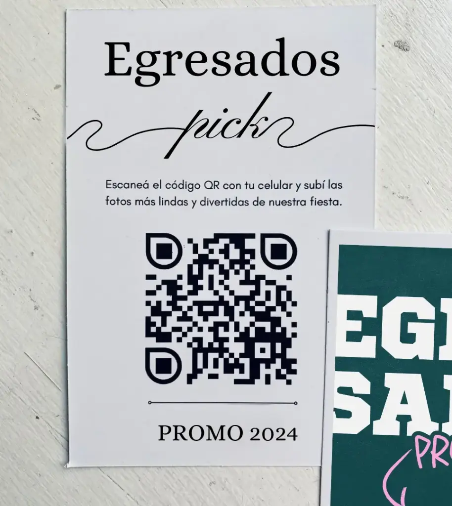 Tarjeta QR fotos para fiesta de egresados